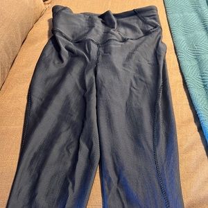 LuluLemon Wunder Train HR Tight 25" Ribbed Size 6